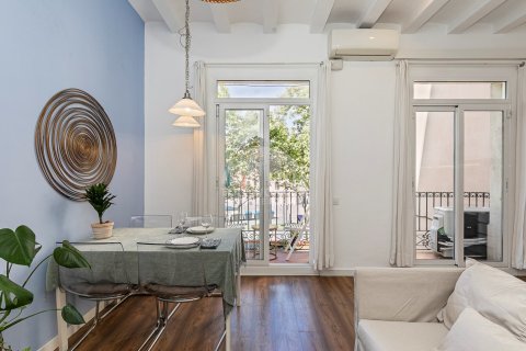 2 bedrooms apartment for sale in Ciutat Vella, Barcelona, Catalonia, Spain № 2779 - photo 3