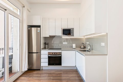 2 bedrooms apartment for sale in Ciutat Vella, Barcelona, Catalonia, Spain № 2779 - photo 13