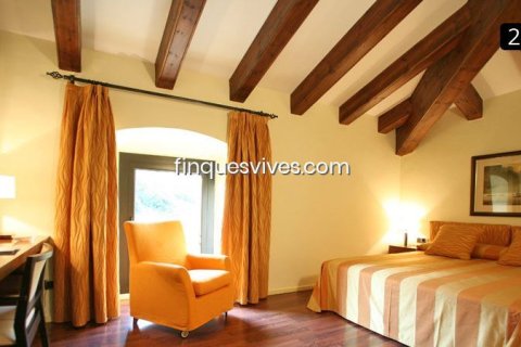 11 bedrooms house for sale in Sant Vicenc De Montalt, Barcelona, Catalonia, Spain № 2774 - photo 11