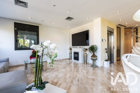 7 bedrooms house for sale in Sitges, Barcelona, Catalonia, Spain № 8340 - photo 17