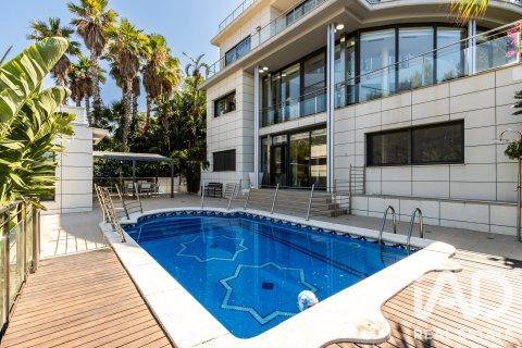 7 bedrooms house for sale in Sitges, Barcelona, Catalonia, Spain № 8340 - photo 3