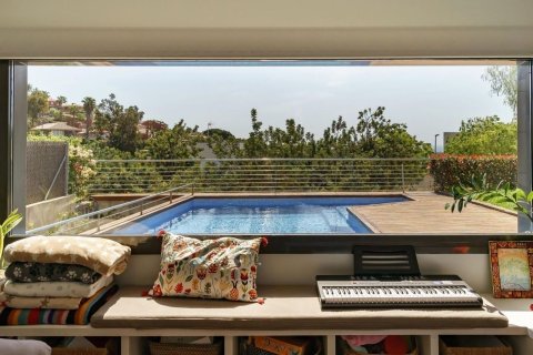 Сasa de 4 dormitorios en venta en Teia, Barcelona, Cataluña, Spain № 7193 - foto 24