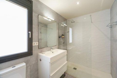 Сasa de 4 dormitorios en venta en Teia, Barcelona, Cataluña, Spain № 7193 - foto 6