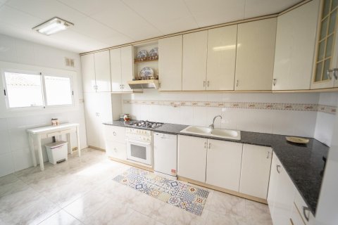 4 bedrooms house for sale in Coma-Ruga, Tarragona, Catalonia, Spain № 1321 - photo 15