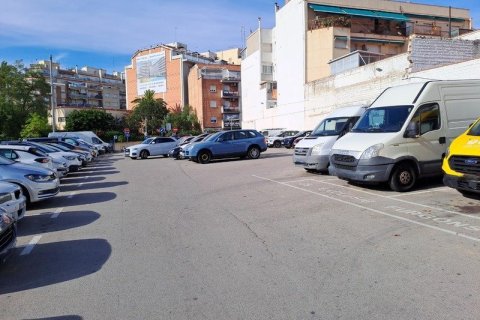 land plot for sale in Esplugues de Llobregat, Barcelona, Catalonia, Spain № 7026 - photo 3