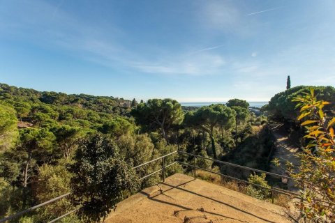 5 bedrooms house for sale in Sant Andreu de Llavaneres, Barcelona, Catalonia, Spain № 3582 - photo 10