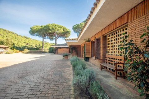 5 bedrooms house for sale in Sant Andreu de Llavaneres, Barcelona, Catalonia, Spain № 3582 - photo 8