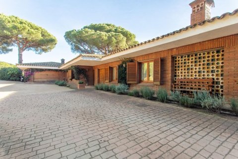 5 bedrooms house for sale in Sant Andreu de Llavaneres, Barcelona, Catalonia, Spain № 3582 - photo 7