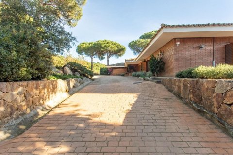 5 bedrooms house for sale in Sant Andreu de Llavaneres, Barcelona, Catalonia, Spain № 3582 - photo 14