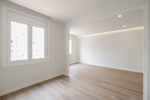 3 bedrooms apartment for sale in Barcelona, Catalonia, Spain № 3644 - photo 6