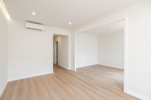 3 bedrooms apartment for sale in Barcelona, Catalonia, Spain № 3644 - photo 3