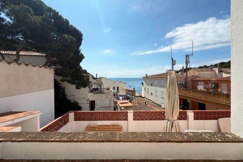 3 bedrooms apartment for sale in Tamariu, Girona, Catalonia, Spain № 3639 - photo 3