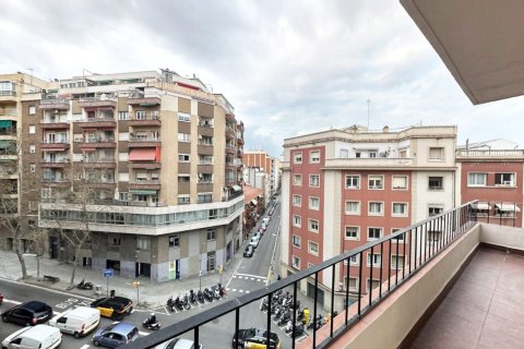 3 bedrooms apartment for sale in Barcelona, Catalonia, Spain № 3643