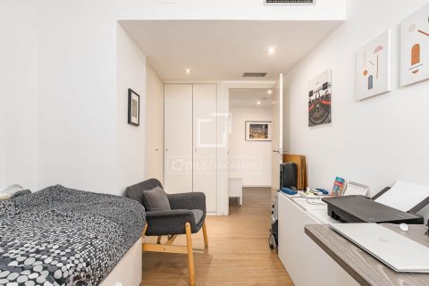 2 chambres apartment à vendre à Barcelona, Catalonia, Spain № 8855 - photo 6
