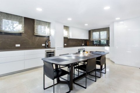 Купить дом в Гава, Испания с 7 комнат, 400м², № 1311 - фото 10