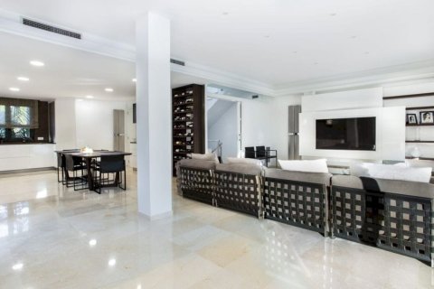 Купить дом в Гава, Испания с 7 комнат, 400м², № 1311 - фото 12