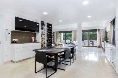 Купить дом в Гава, Испания с 7 комнат, 400м², № 1311 - фото 8