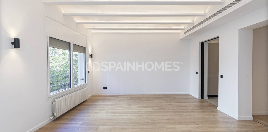 3 bedrooms apartment for sale in Barcelona, Catalonia, Spain № 1308