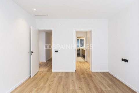 3 bedrooms apartment for sale in Barcelona, Catalonia, Spain № 1308 - photo 13