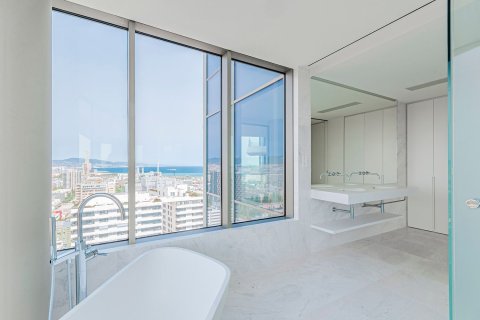 4 bedrooms apartment for sale in Barcelona, Catalonia, Spain № 3596 - photo 4