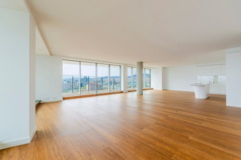 4 bedrooms apartment for sale in Barcelona, Catalonia, Spain № 3596