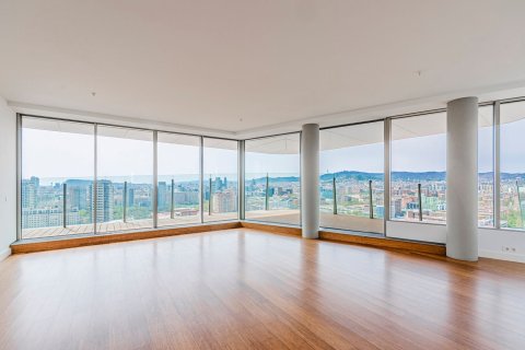 4 bedrooms apartment for sale in Barcelona, Catalonia, Spain № 3596 - photo 7