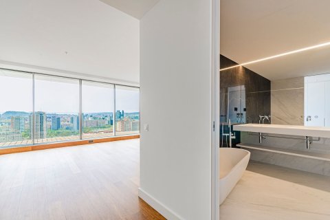 4 bedrooms apartment for sale in Barcelona, Catalonia, Spain № 3596 - photo 14