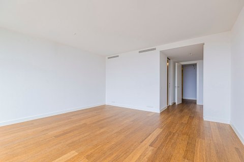 4 bedrooms apartment for sale in Barcelona, Catalonia, Spain № 3596 - photo 12