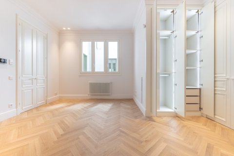 2 bedrooms apartment for sale in Barcelona, Catalonia, Spain № 3594 - photo 30