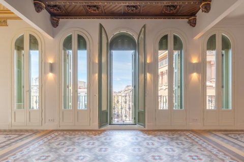 2 bedrooms apartment for sale in Barcelona, Catalonia, Spain № 3594