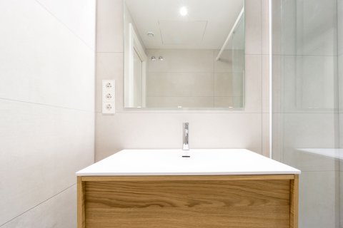 2 bedrooms apartment for sale in Barcelona, Catalonia, Spain № 3591 - photo 4