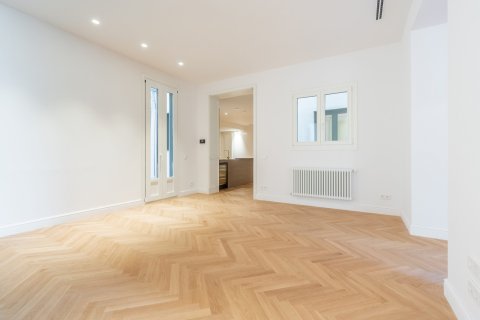 Купить квартиру в Барселона, Испания с 3 комнаты, 163м², № 3592 - фото 24