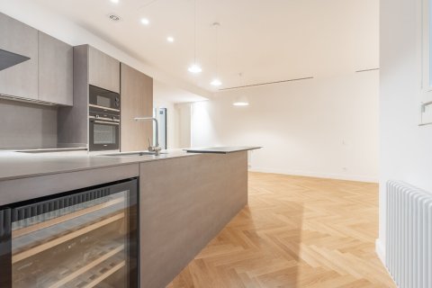 Купить квартиру в Барселона, Испания с 3 комнаты, 163м², № 3592 - фото 21