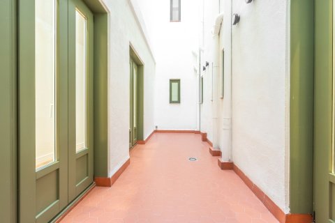 Купить квартиру в Барселона, Испания с 3 комнаты, 163м², № 3592 - фото 6