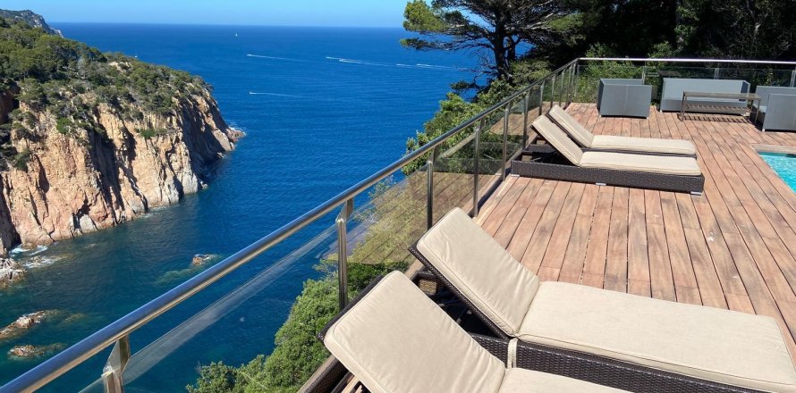 4 bedrooms house for sale in Begur, Girona, Catalonia, Spain № 6793