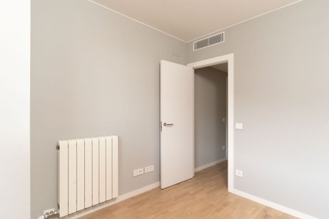 4 bedrooms apartment for sale in Badalona, Barcelona, Catalonia, Spain № 6317 - photo 16