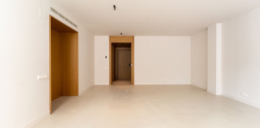4 bedrooms apartment for sale in Barcelona, Catalonia, Spain № 6321