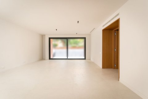 4 bedrooms apartment for sale in Barcelona, Catalonia, Spain № 6321 - photo 4