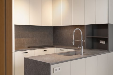 4 bedrooms apartment for sale in Barcelona, Catalonia, Spain № 6321 - photo 26