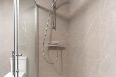 Apartamento de 3 dormitorios en venta en Cataluña, Spain № 6320 - foto 9