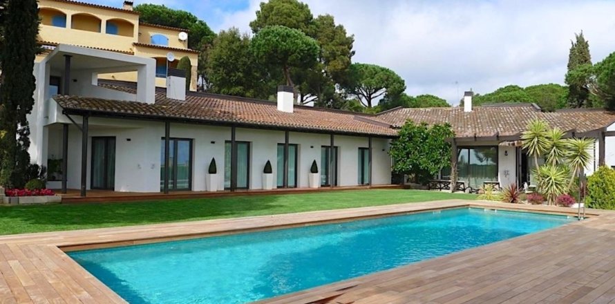 6 bedrooms house for sale in Calonge, Girona, Catalonia, Spain № 1389