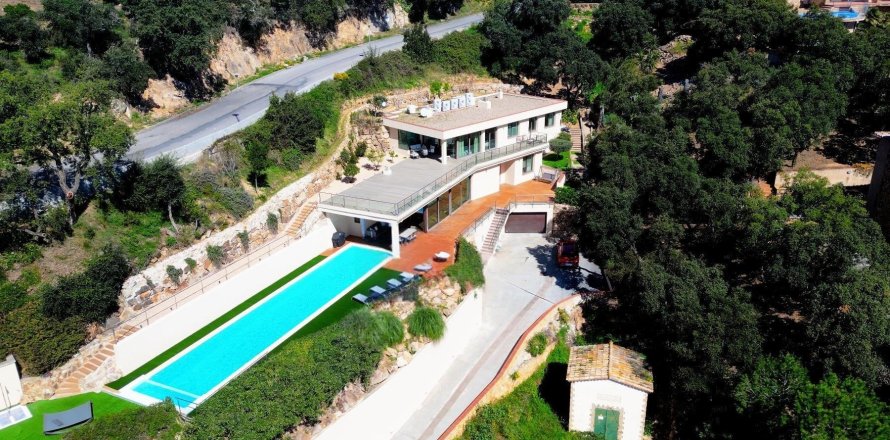 5 bedrooms house for sale in Castell d'Aro, Girona, Catalonia, Spain № 1392
