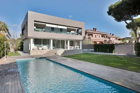 4 bedrooms house for sale in Gava, Barcelona, Catalonia, Spain № 1395