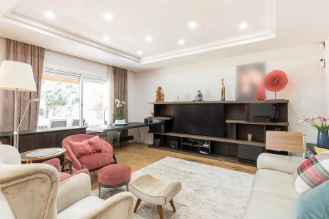 Купить дом в Гава, Испания с 6 комнат, 850м², № 1394 - фото 3