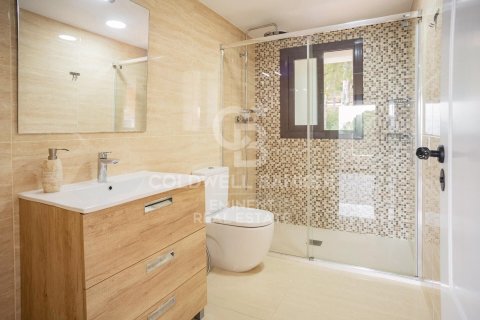 Купить дом в Кастельдефельс, Испания с 9 спален, 650м², № 5490 - фото 24