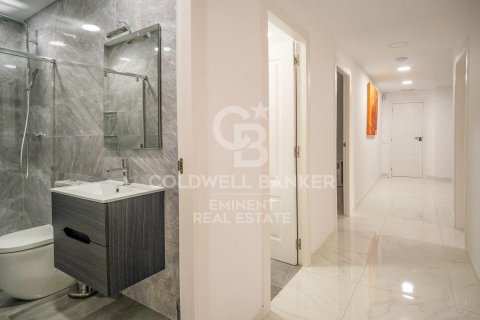 Купить дом в Кастельдефельс, Испания с 9 спален, 650м², № 5490 - фото 20