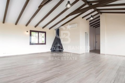 Купить дом в Кастельдефельс, Испания с 9 спален, 650м², № 5490 - фото 9