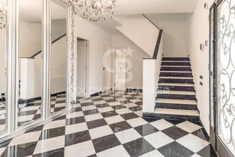 Купить дом в Кастельдефельс, Испания с 9 спален, 650м², № 5490 - фото 19