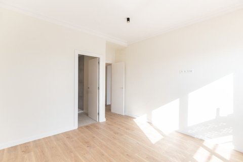 Купить квартиру в Барселона, Испания с 4 комнаты, № 1387 - фото 13