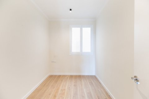 Купить квартиру в Барселона, Испания с 4 комнаты, № 1387 - фото 17